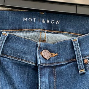 Mott & Bow skinny jeans 25R